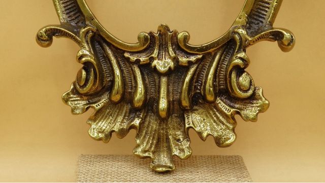 Antiguo Marco de Bronce