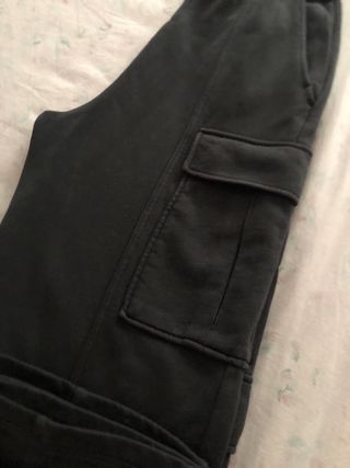 Pantalón cargo tipo chándal mujer Zara