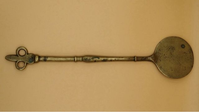 Antiguo Badil de Brasero de Bronce