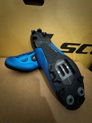 PROMOÇÃO Sapato montanha Shimano XC902 -Novo