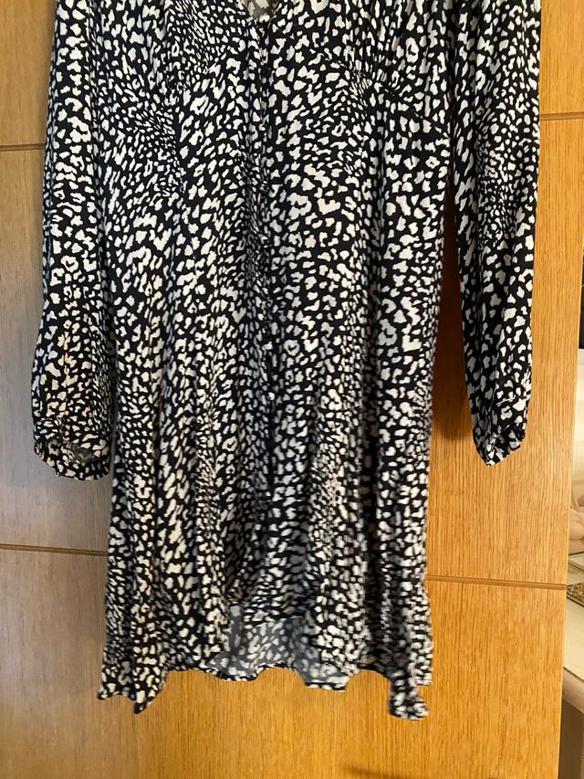 Vestido corto de Zara