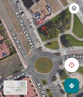 Local en alquiler. País leones 14,esquina rotonda C.C Espacio León.
