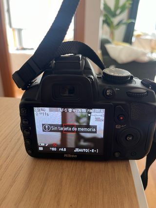 Camara Reflex Nikon D3100