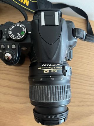 Camara Reflex Nikon D3100