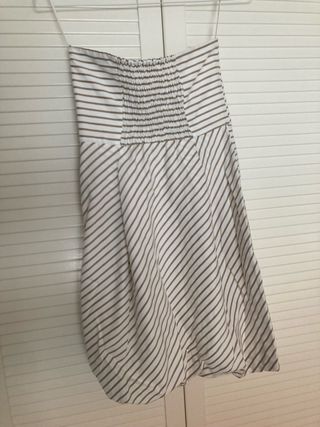 Vestido palabra de honor Zara