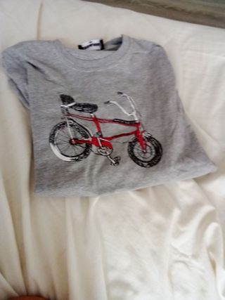 Camisa larga con dibujo de bicicleta