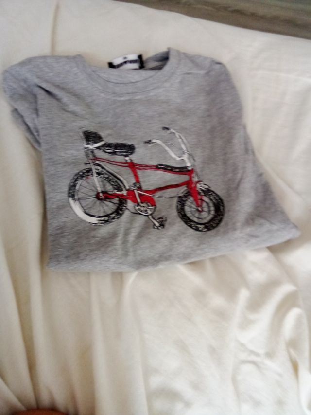 Camisa larga con dibujo de bicicleta