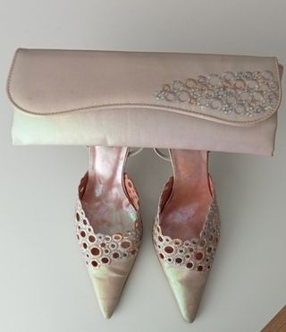 Conjunto zapatos y bolso.FIESTA