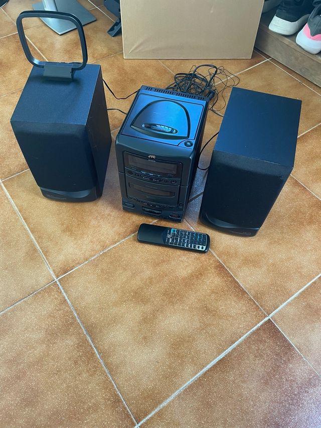 Stereo JVC zincato nero