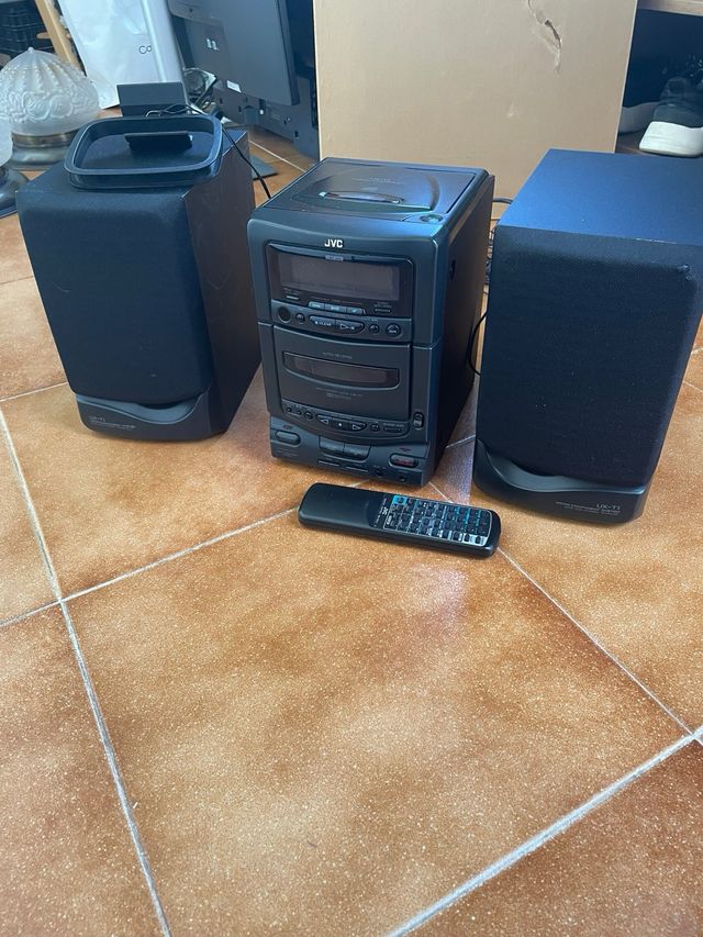 Stereo JVC zincato nero