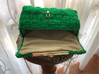 elegante pochette in tulle fatta a mano