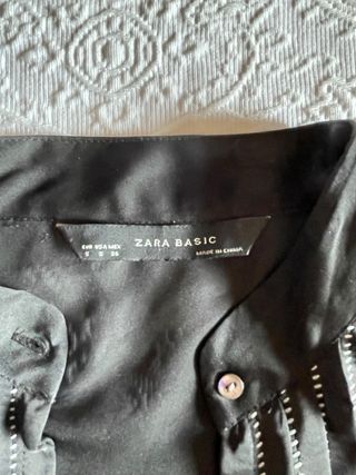 Blusa negra Zara