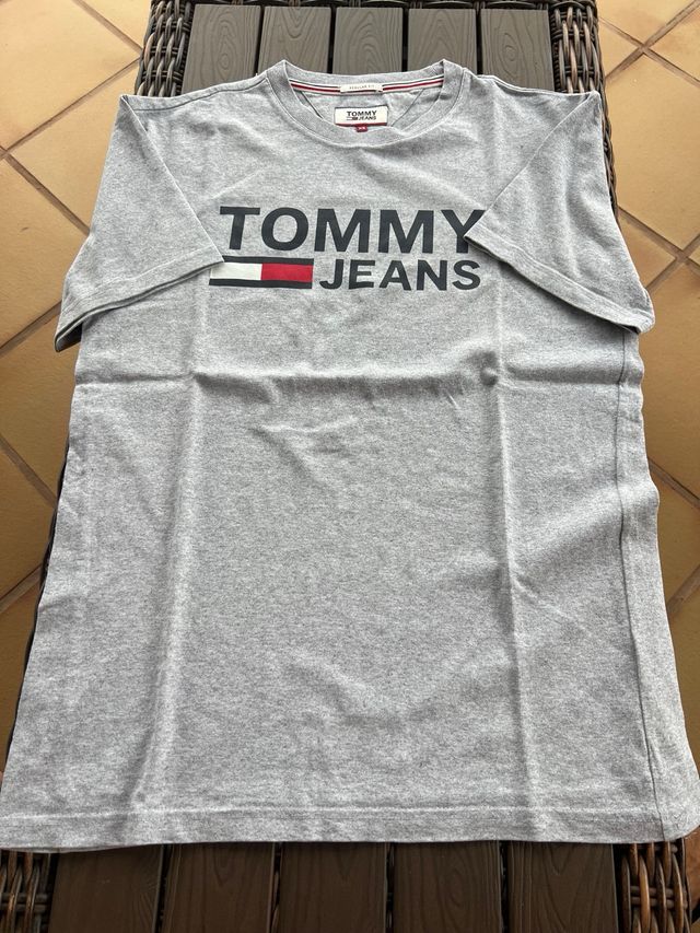 CAMISETA TOMMY HILFIGER TALLA XS