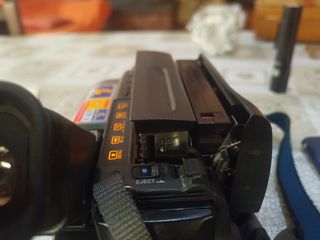 Sony CCD-TR740e PAL 180x