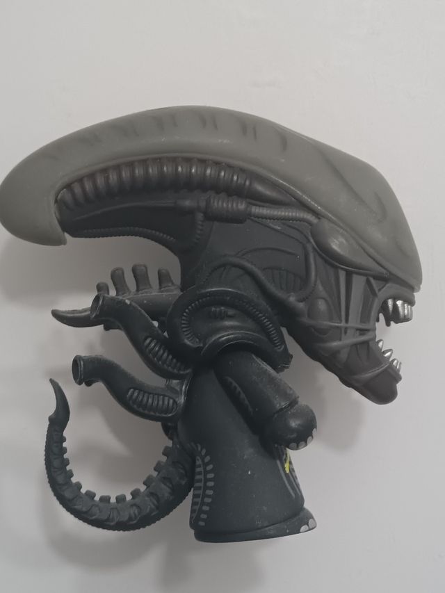 Alien + Ripley, Titans UK