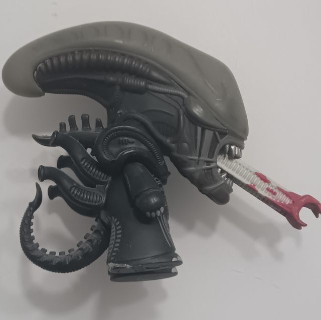Pack figuras vinilo de Alien, de Titans