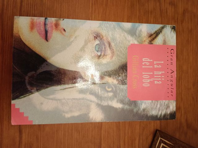 Libro 'La hija del lobo'