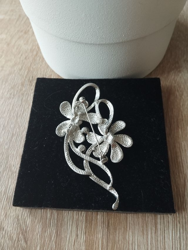 Broche flores