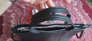 Borsa Carpisa nera con tracolla e maniglie