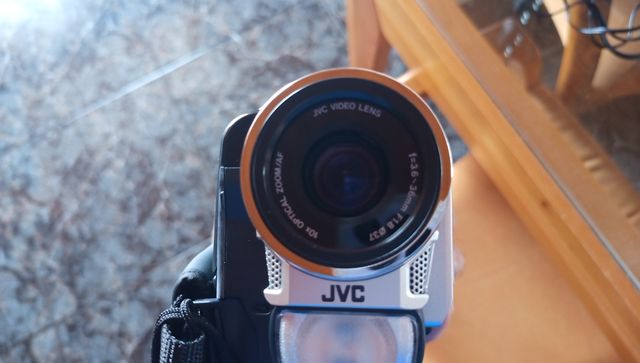 VIDEO CÁMARA -JVC