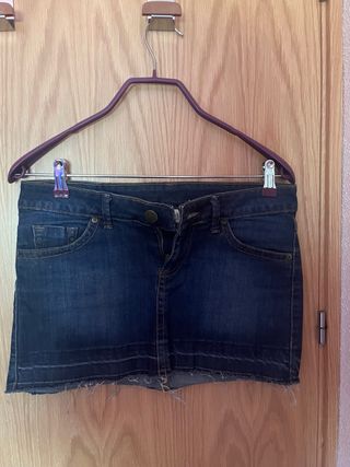 Falda vaquera con volantes