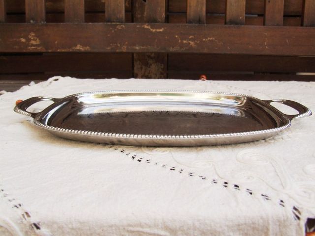 Vassoio vintage in acciaio inox