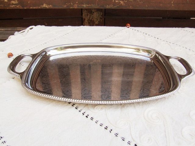 Vassoio vintage in acciaio inox