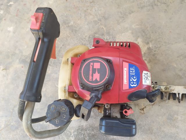 Cortasetos Kawasaki th 23 