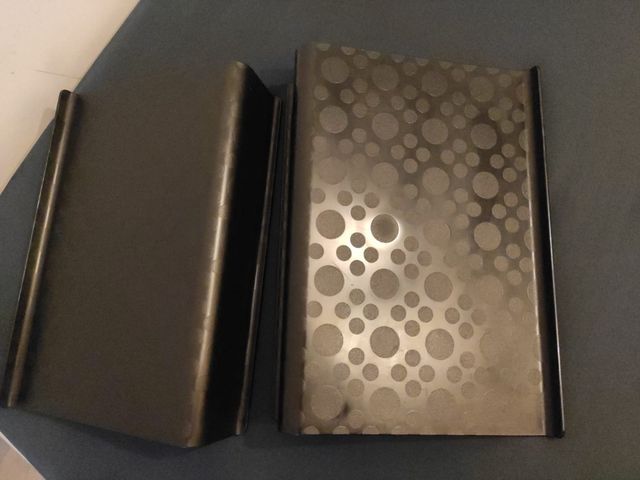 Due supporti pc ikea