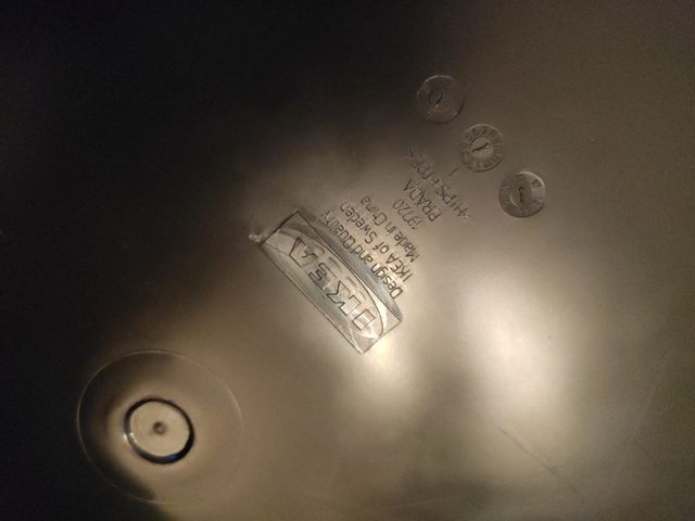 Due supporti pc ikea