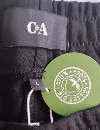 Bermuda chándal negra hombre.