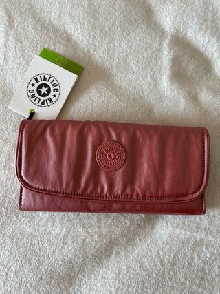 Monedero Kipling grande color rosa metalizado