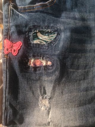 Short desigual talla 30 (40 España)