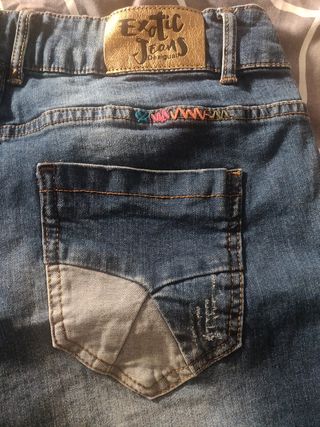 Short desigual talla 30 (40 España)