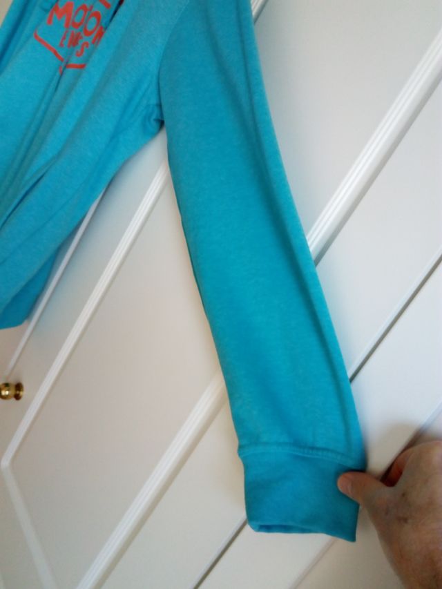 SUDADERA CON CAPUCHA