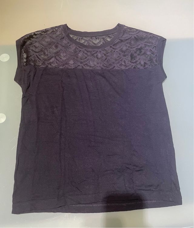 T-shirt con pizzo blu Only