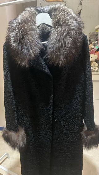 Abrigo piel astracan y zorro