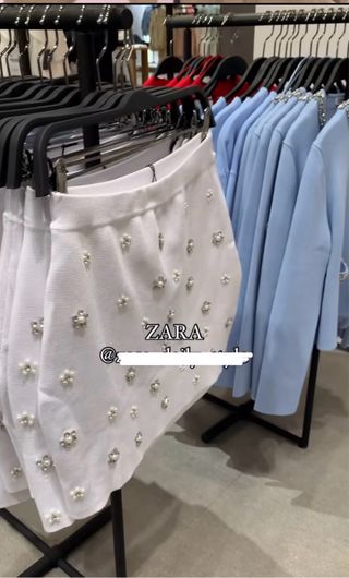 FALDA MINI PUNTO ABALORIOS JOYA ZARA