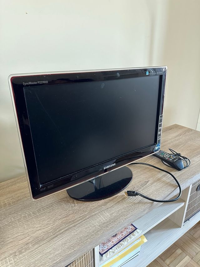 TV Samsung 22” HD
