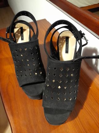 SANDALIAS CON PULSERA AL TOBILLO