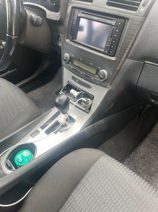 Toyota Avensis 2010