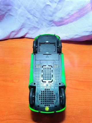 Coche inalámbrico bluetooth verde