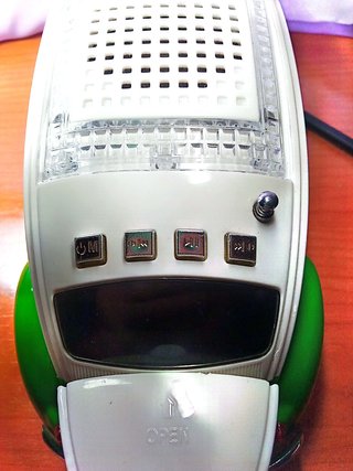 Coche inalámbrico bluetooth verde