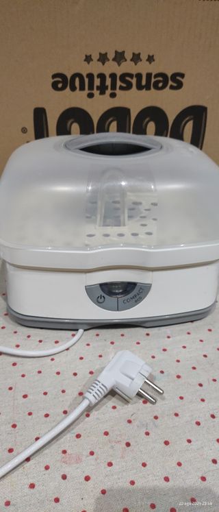 Esterilizador de biberones Chicco + Regalo