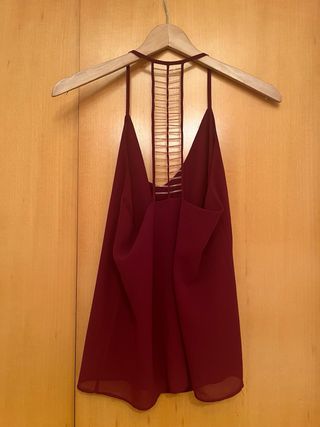 Blusa  granate con abalorios