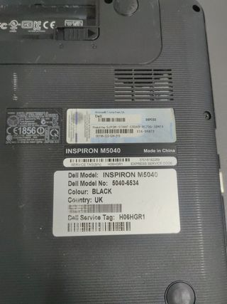 Portátil Dell Inspiron M5040