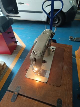 Maquina de coser alfamatic