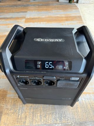 Bareria Segway Portable Power Station Cube 2000
