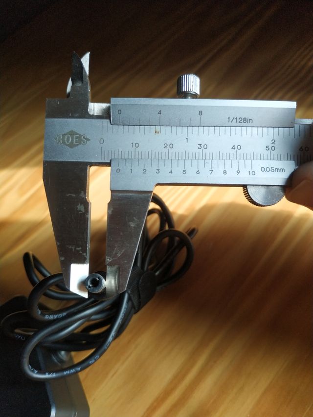 Cargador portatil 65w