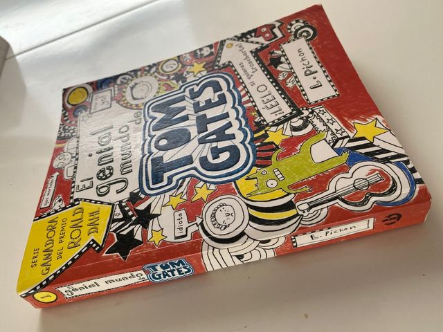 El genial mundo de Tom Gates, L. Pinchon.